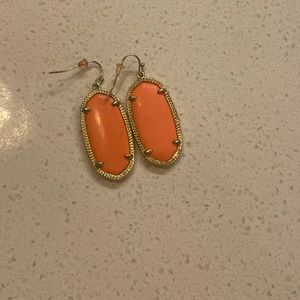 KENDRA SCOTT TANGERINE ELLE EARRINGS!